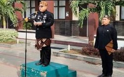 Upacara Memperingati HUT PGRI ke-79 dan Hari Guru Nasional 2024